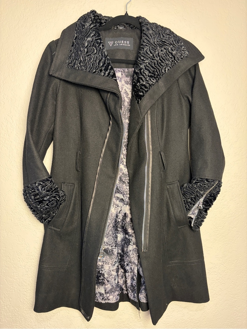 Y2K Guess Black Women's Wool-Blend Coat with Faux-Fur Trim